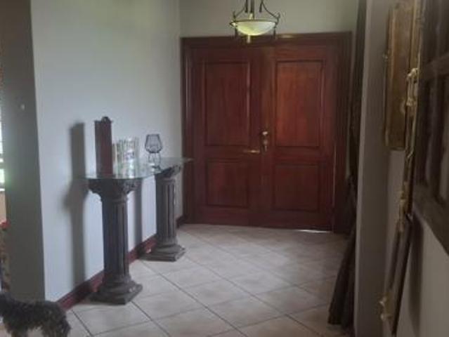 5 Bedroom House in Clubville