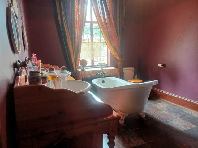 5 Bedroom House in Clydesdale