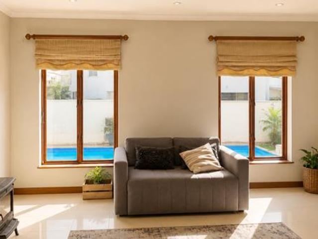5 Bedroom House in Claremont Upper