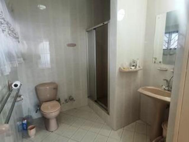 5 Bedroom House in Claudius