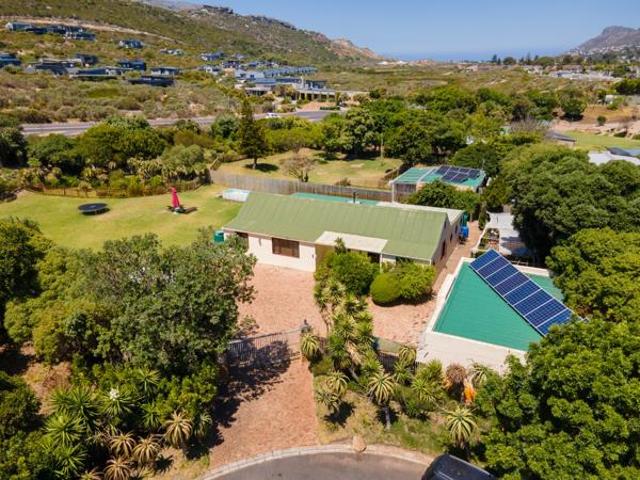 5 Bedroom House in Crofters Valley