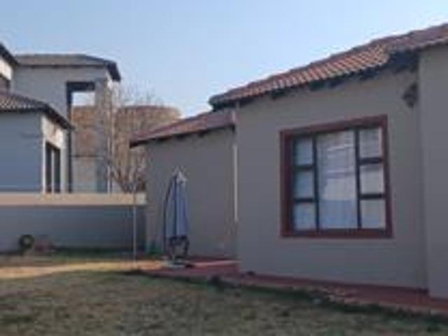 5 Bedroom House in Amandasig