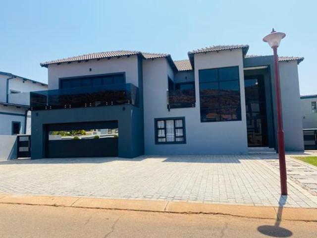 5 Bedroom House in Amandasig