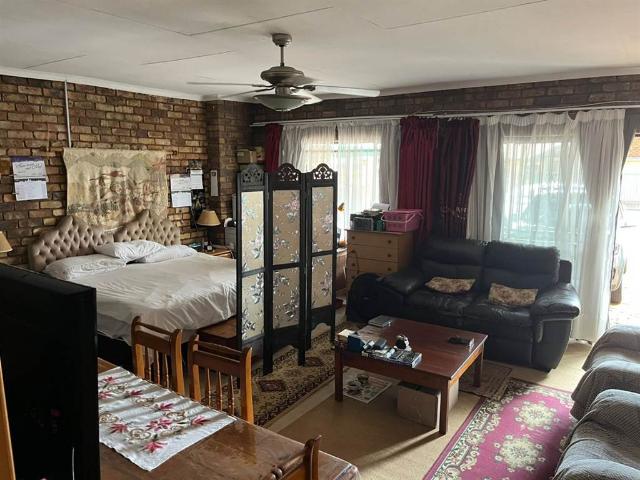 5 Bedroom House in Annlin