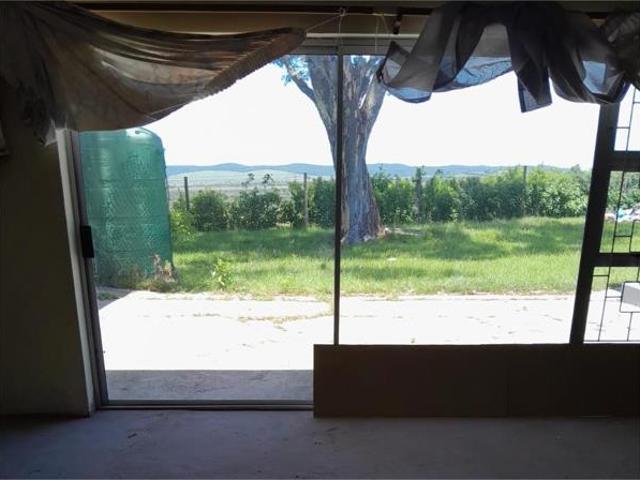 5 Bedroom House in Alexandria