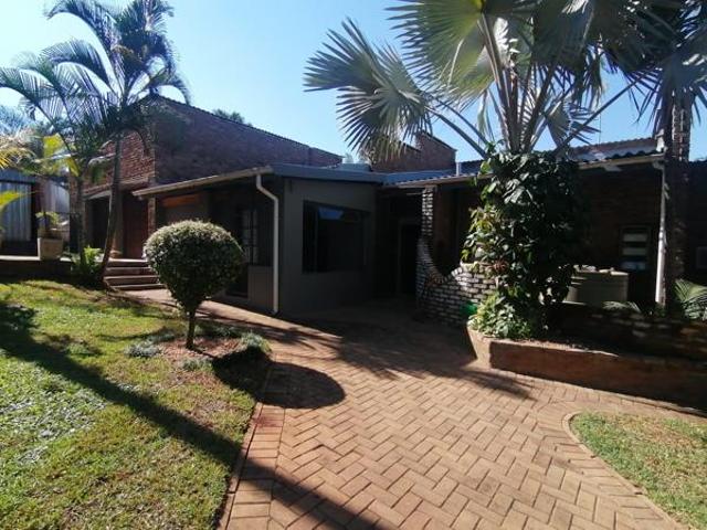 5 Bedroom House in Aquapark