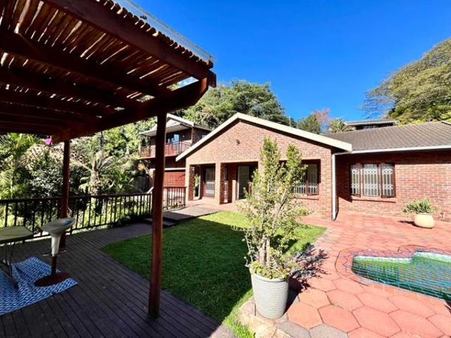 5 Bedroom House in Assagay