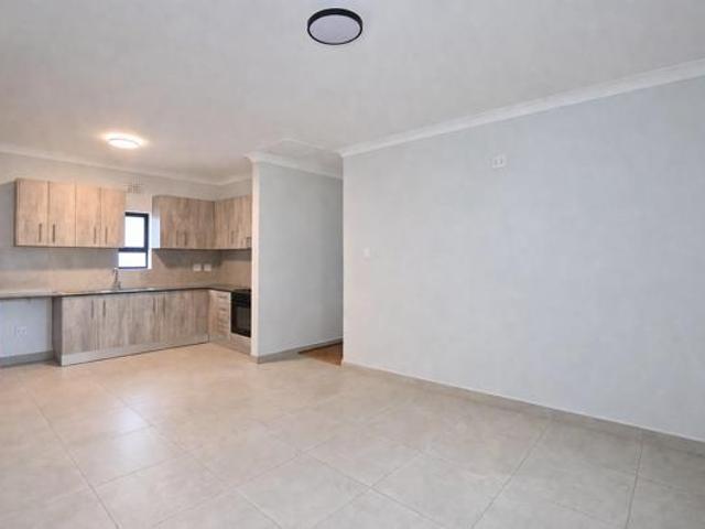 5 Bedroom House in Avondale