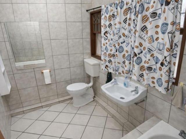 5 Bedroom House in Bothasig