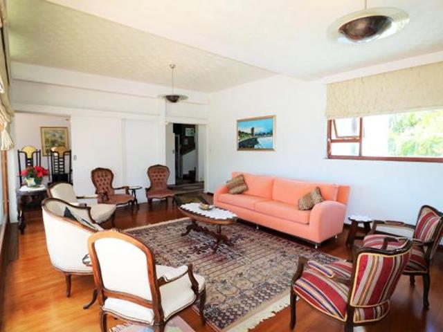 5 Bedroom House in Bonnie Doone
