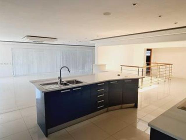 5 Bedroom House in Baronetcy Estate