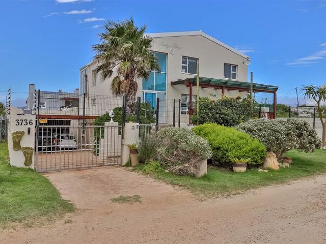 5 Bedroom House in Bettys Bay