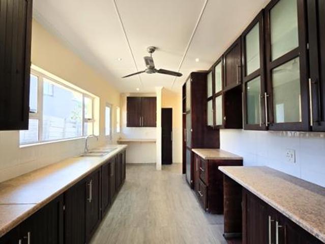 5 Bedroom House in Beacon Bay