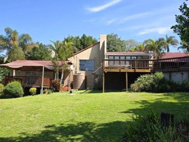 5 Bedroom House in Beacon Bay North