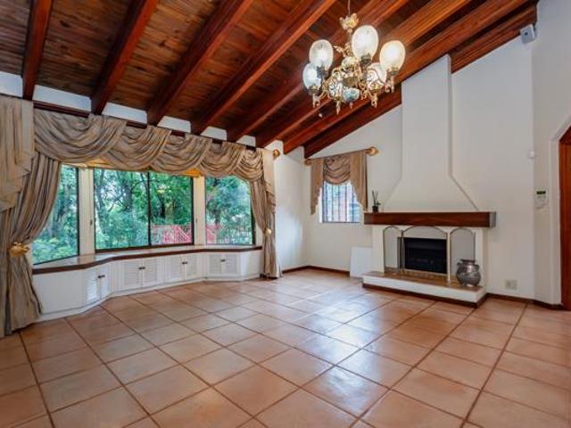5 Bedroom House in Bedfordview
