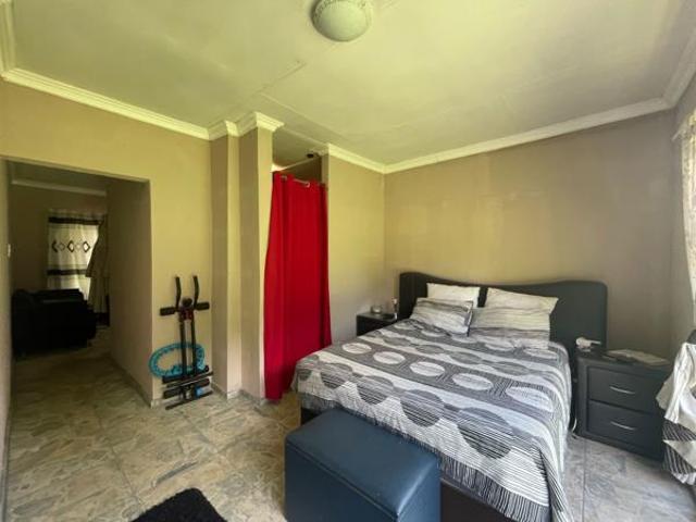5 Bedroom House in Belfast