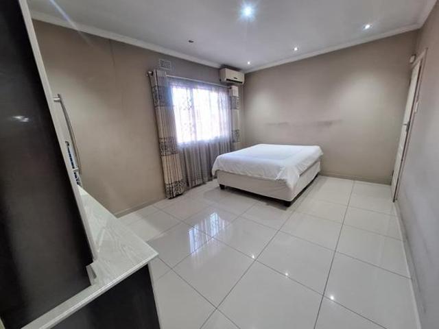 5 Bedroom House in Belvedere