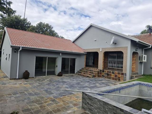 5 Bedroom House in Ben Fleur