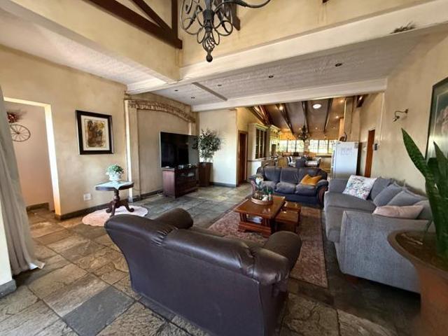 5 Bedroom House in Ben Fleur