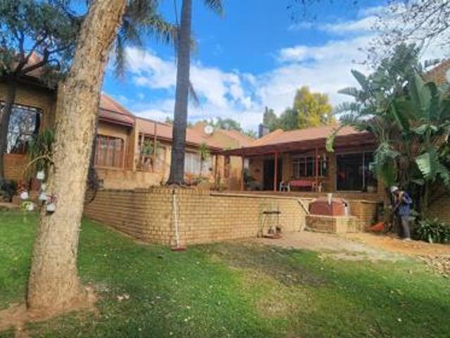 5 Bedroom House in Ben Fleur
