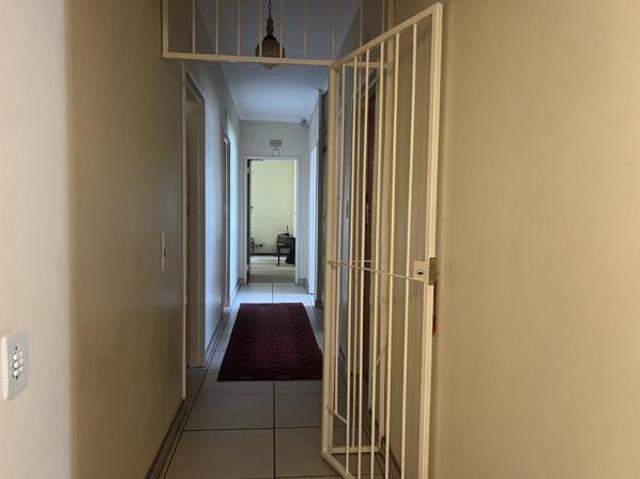 5 Bedroom House in Bendor