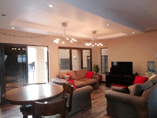 5 Bedroom House in Bendor