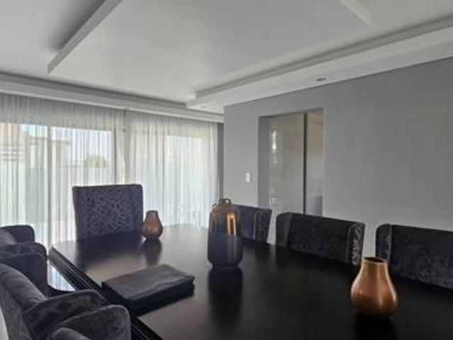 5 Bedroom House in Bendor