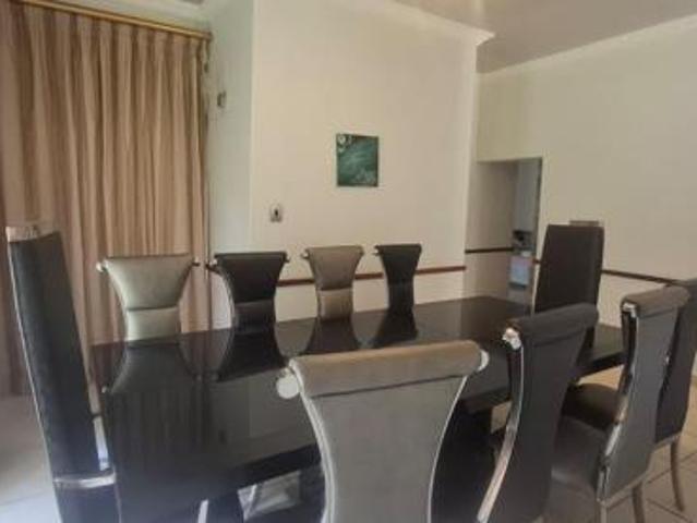 5 Bedroom House in Bendor