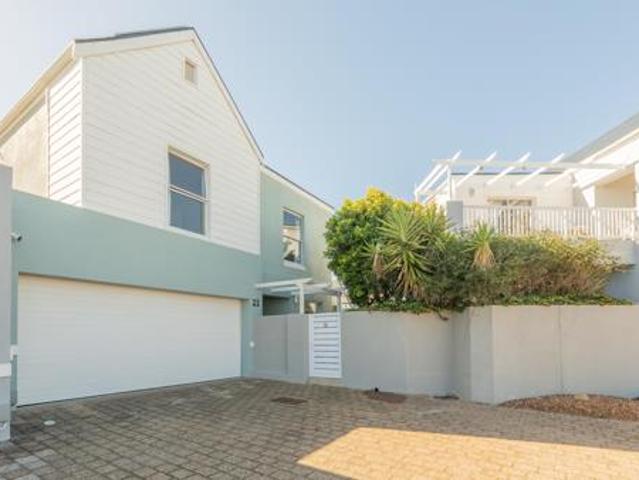 5 Bedroom House in Big Bay