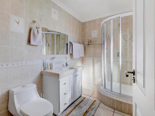 5 Bedroom House in Big Bay