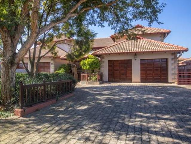 5 Bedroom House in Birdwood Estate