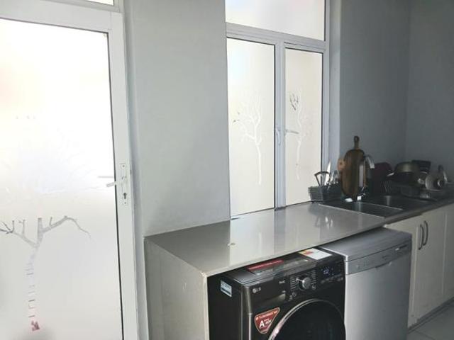 5 Bedroom House in Blue Valley Golf Estate