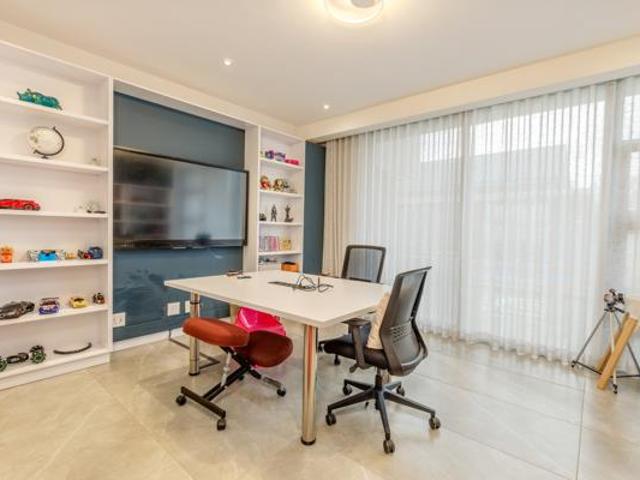 5 Bedroom House in Blue Hills Equestrian Estate