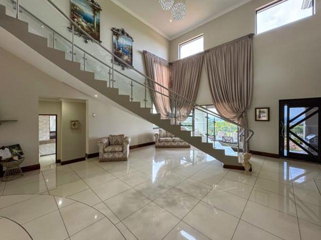 5 Bedroom House in Blue Saddle Ranches