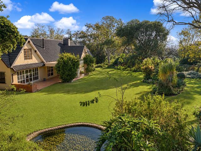 4 Bedroom House in Bryanston