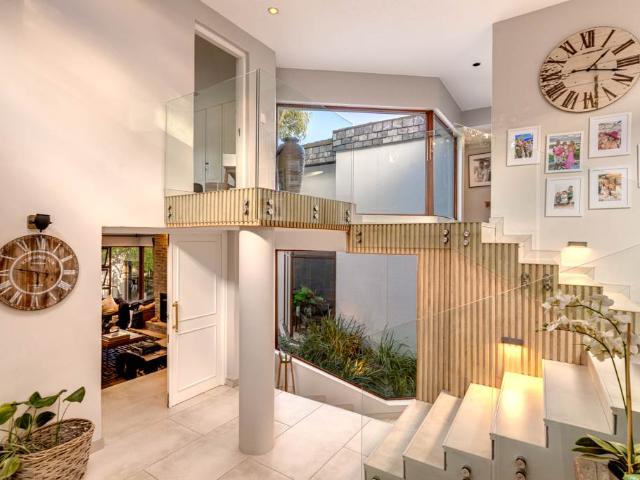 5 Bedroom House in Bryanston