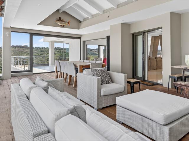 5 Bedroom House in Brackenridge Estate