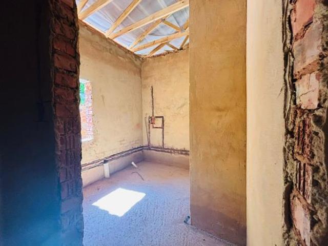 5 Bedroom House in Broederstroom AH