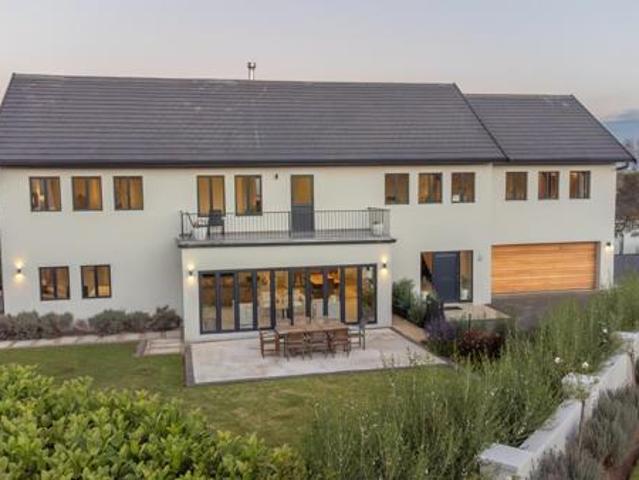 5 Bedroom House in Gowrie Village