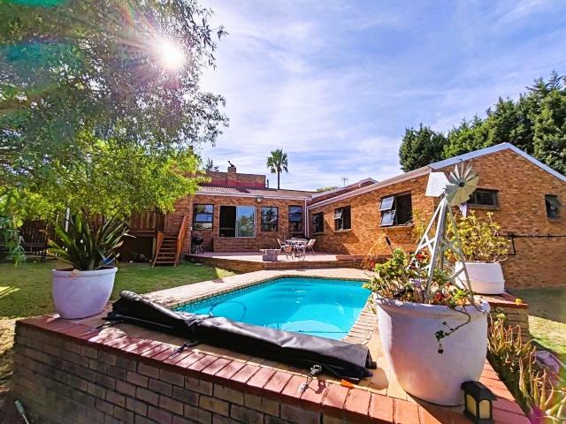 5 Bedroom House in Goedemoed