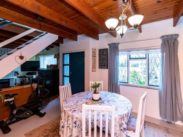 5 Bedroom House in Gonubie