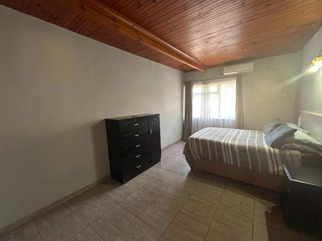 5 Bedroom House in Glenmore