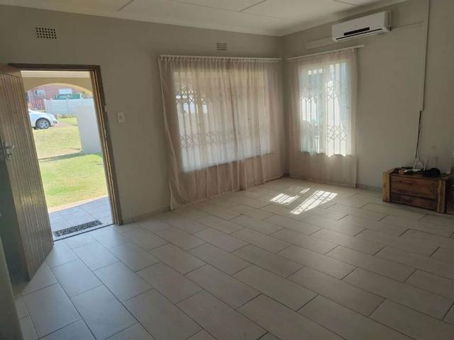 5 Bedroom House in Glencoe