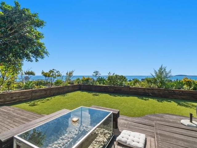 5 Bedroom House in Green Point