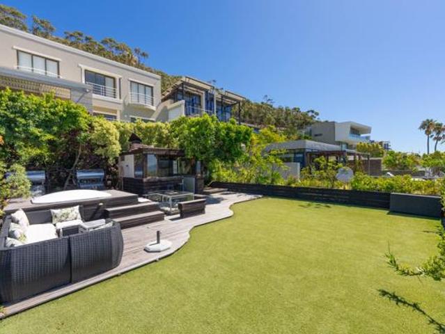 5 Bedroom House in Green Point