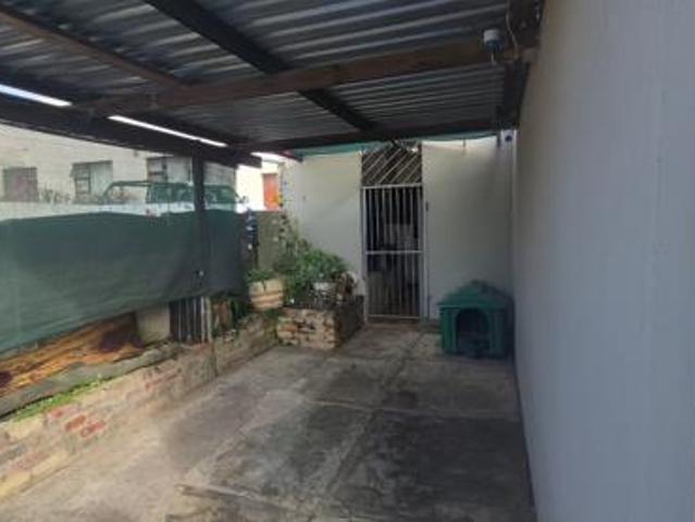 5 Bedroom House in Greenfields