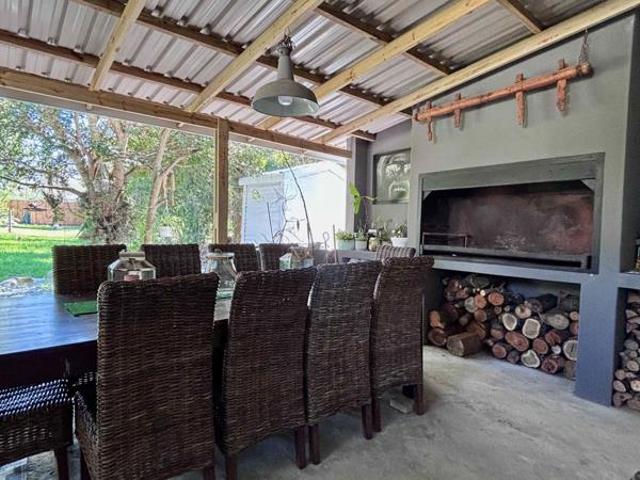 5 Bedroom House in Greyton