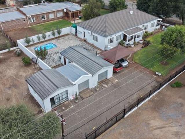 5 Bedroom House in Douglas