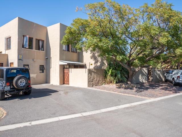5 Bedroom House in Dobson