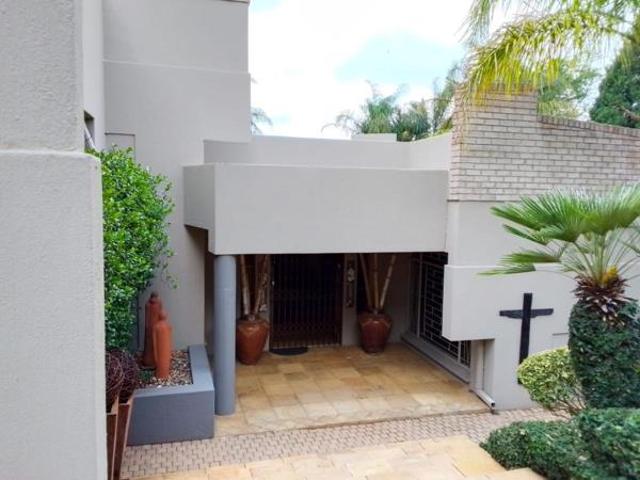 5 Bedroom House in Doringkruin